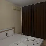Апартаменты Goldenseaview 2 *