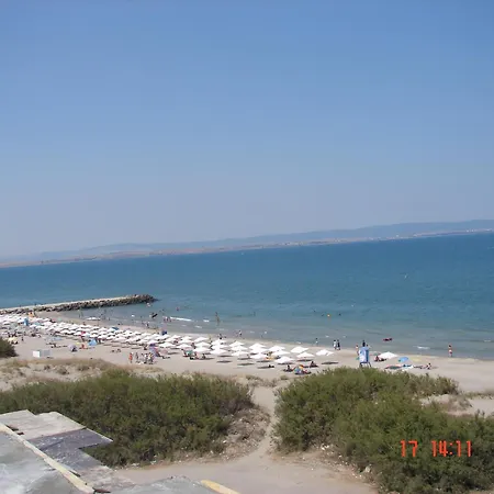 公寓 Goldenseaview 2 Bŭnzarito