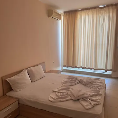 Goldenseaview 2 Апартамент Поморие