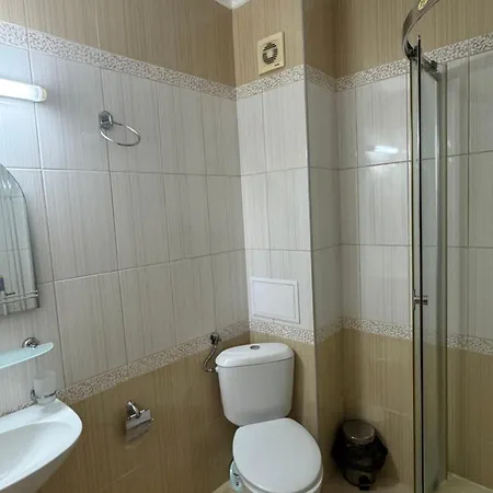 Апартамент Goldenseaview 2 *