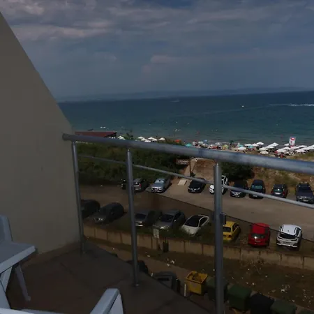 Goldenseaview 2 Апартамент *