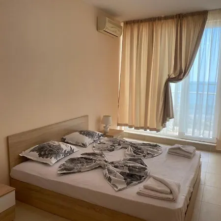 Goldenseaview 2 Апартамент