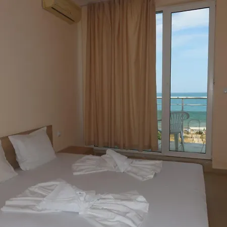 Goldenseaview 2 Апартамент *