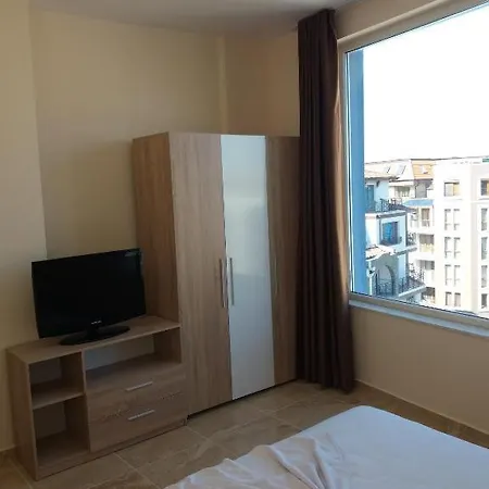 Goldenseaview 2